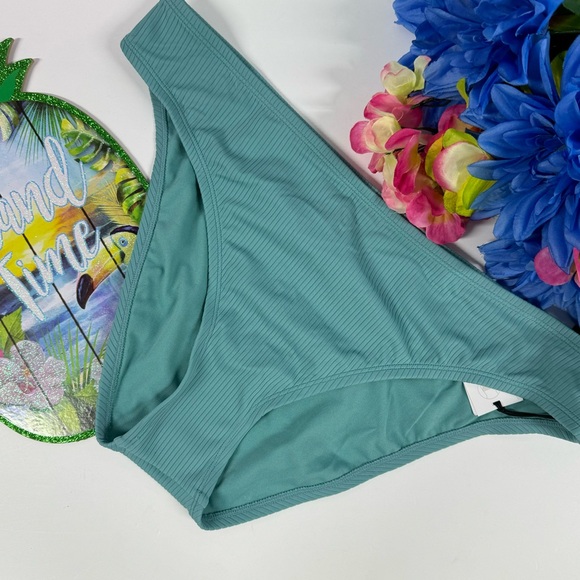 🌴SALE RIBBED CHEEKY BIKINI BOTTOMS - Picture 6 of 9